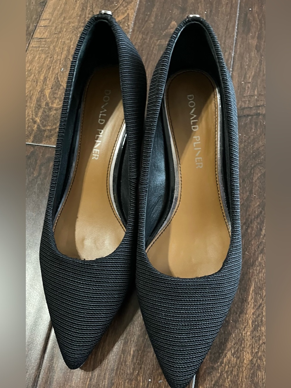 Donald J. Pliner Black Ribbed Pointed-Toe Pumps